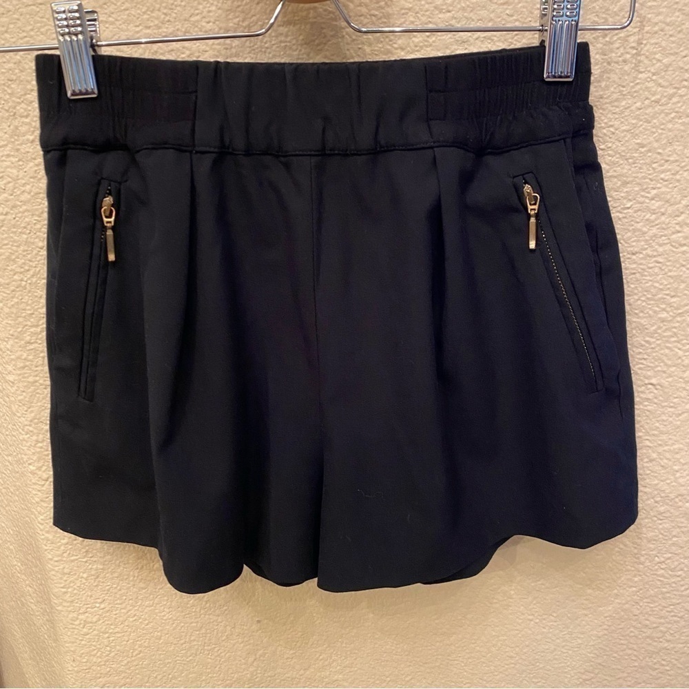 ZARA Women Black Shorts Size Xsmall